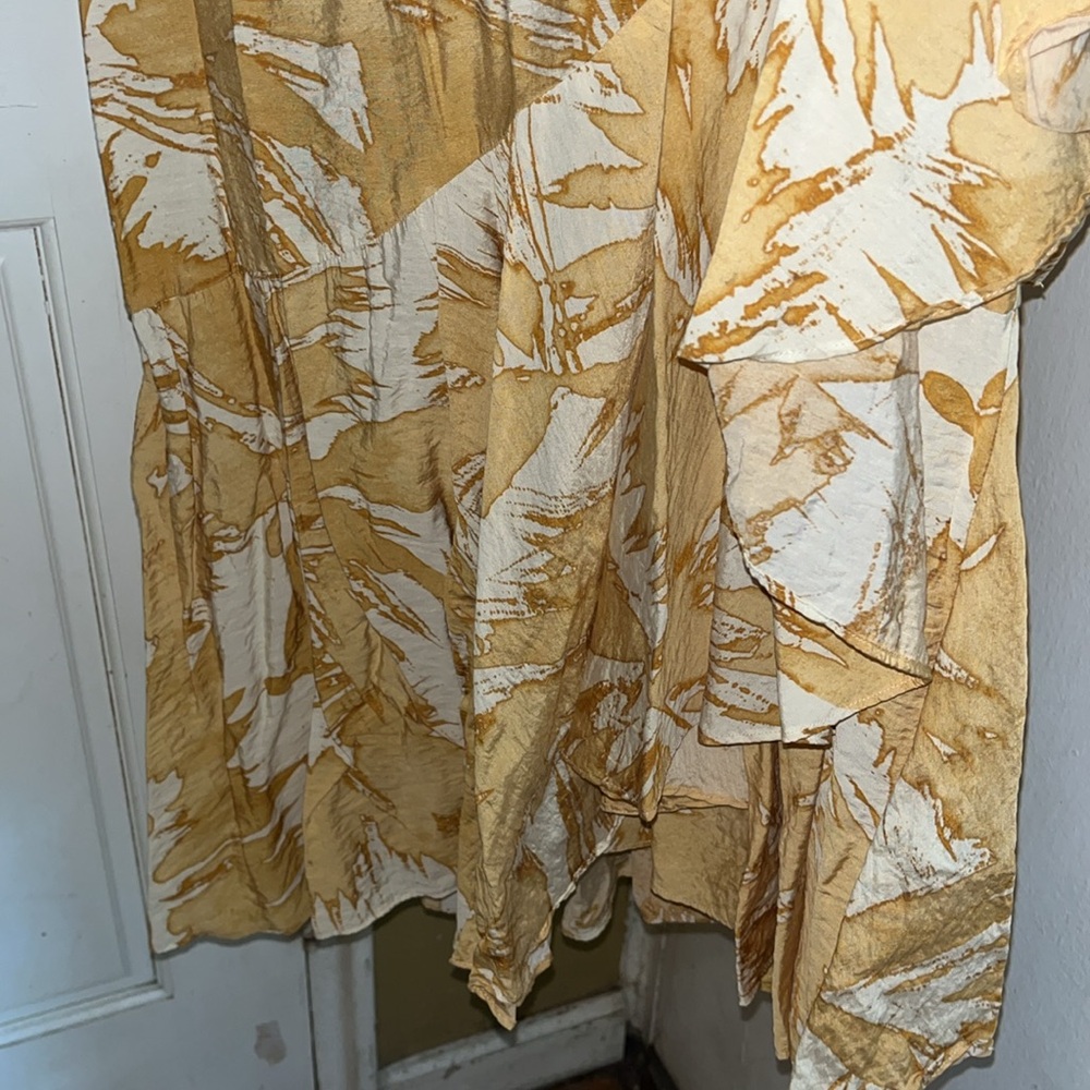 H&M Ruffle Wrap Dress - Picture 4 of 5